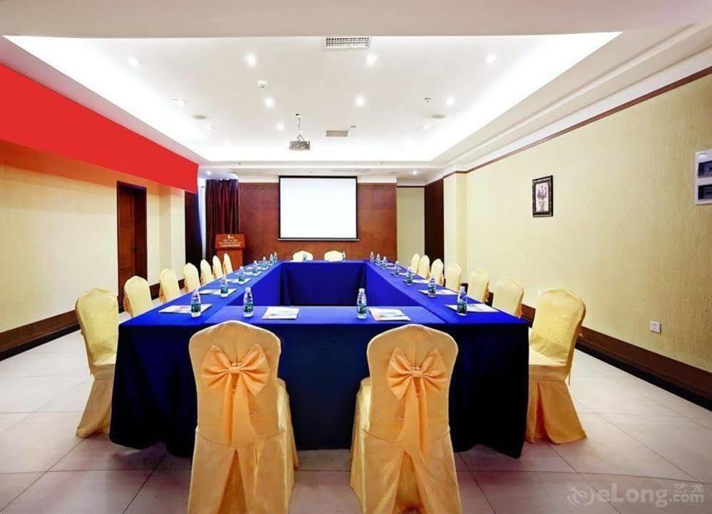 Haiyue Bay Holiday Hotel Sanya Buitenkant foto
